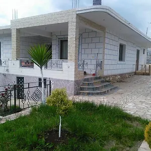 Resul Pushi Apartamento