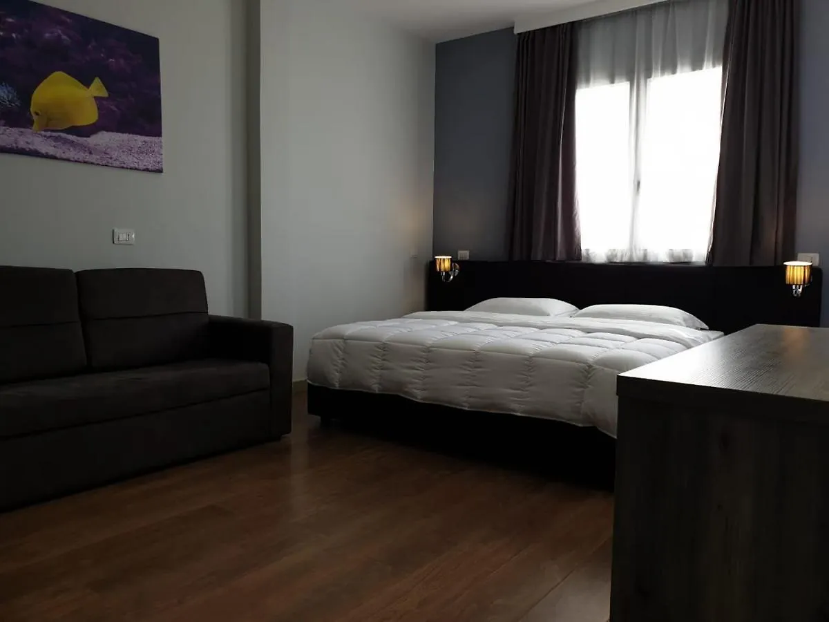 Hotel Perandor Beach Durres