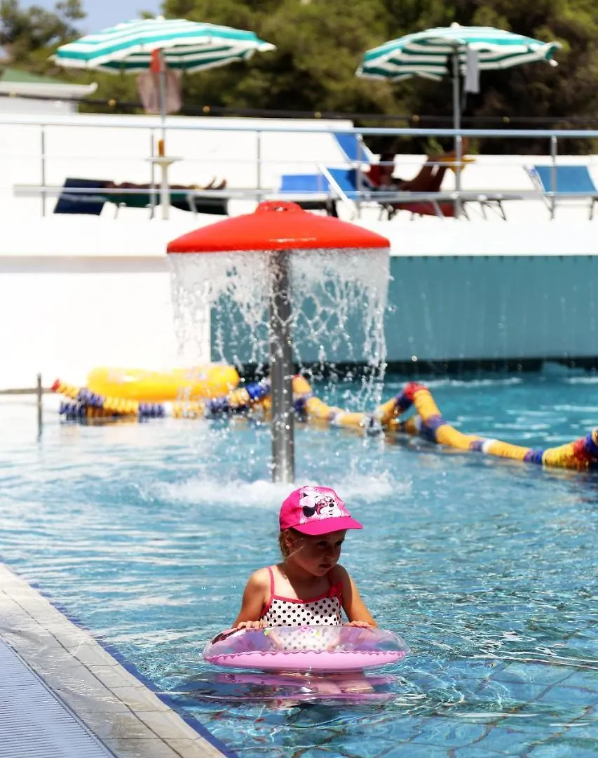 Perandor Beach Durres Hotel